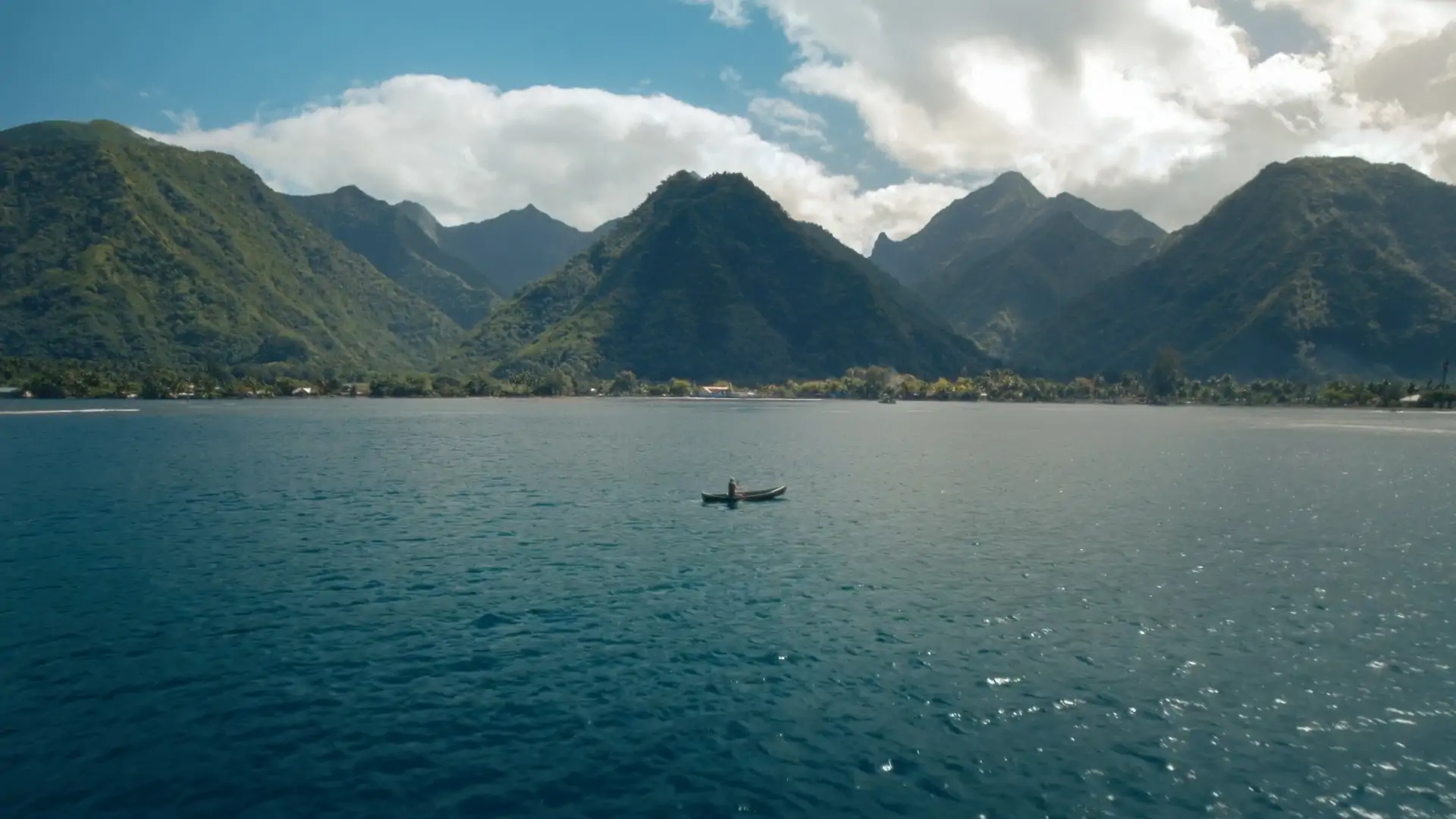 tahiti-hero-image-mobile