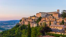 Hotels in Todi