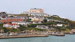 Vind goedkope vluchten naar Newquay