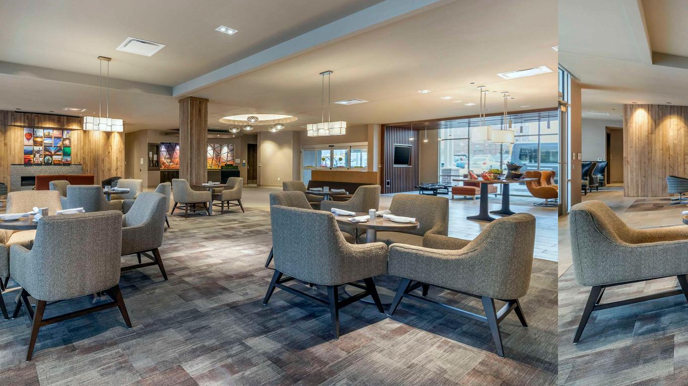 Cambria Hotel Omaha Downtown