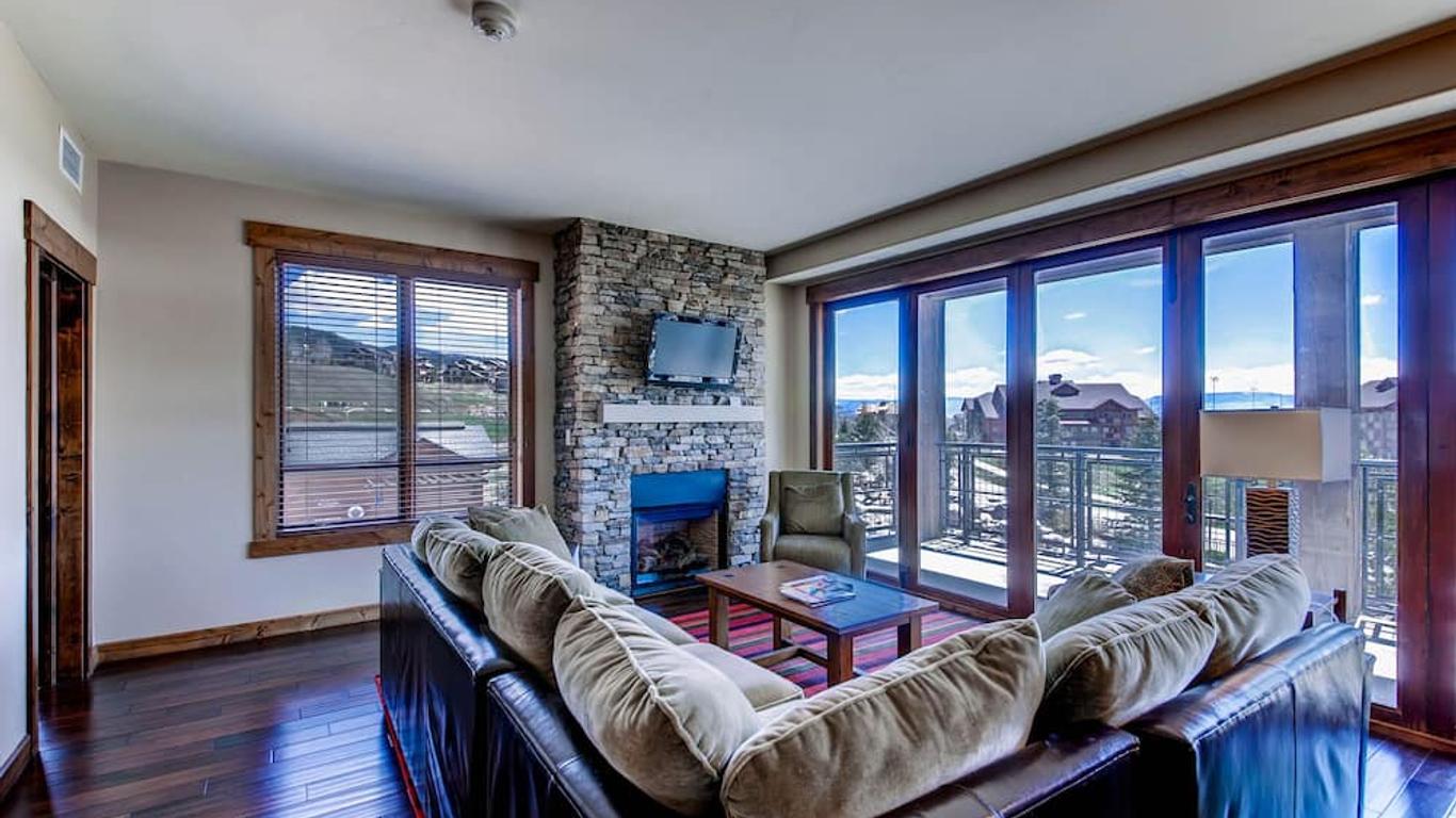 Trailhead Lodge