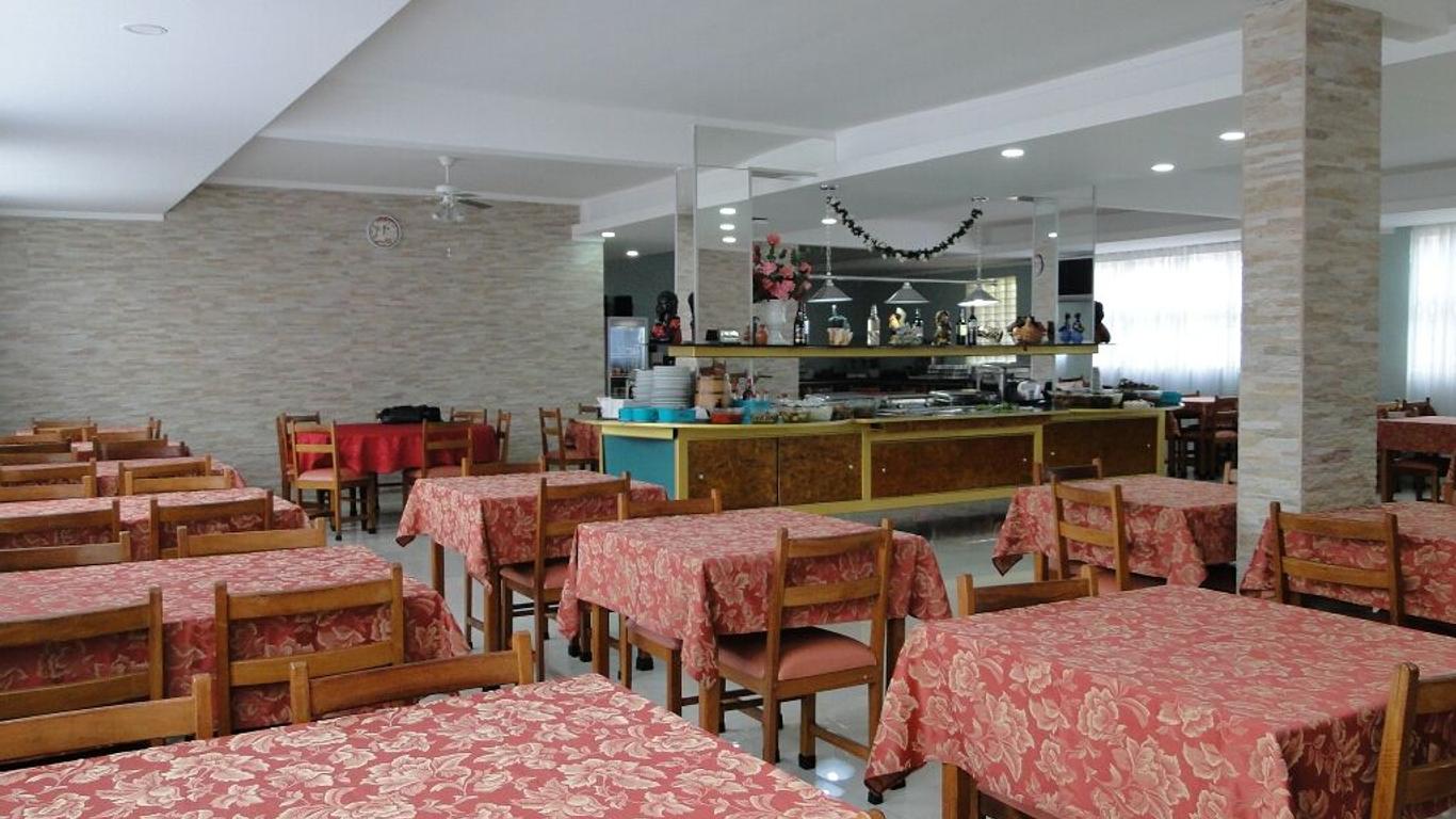 Hotel Estancia Pocos